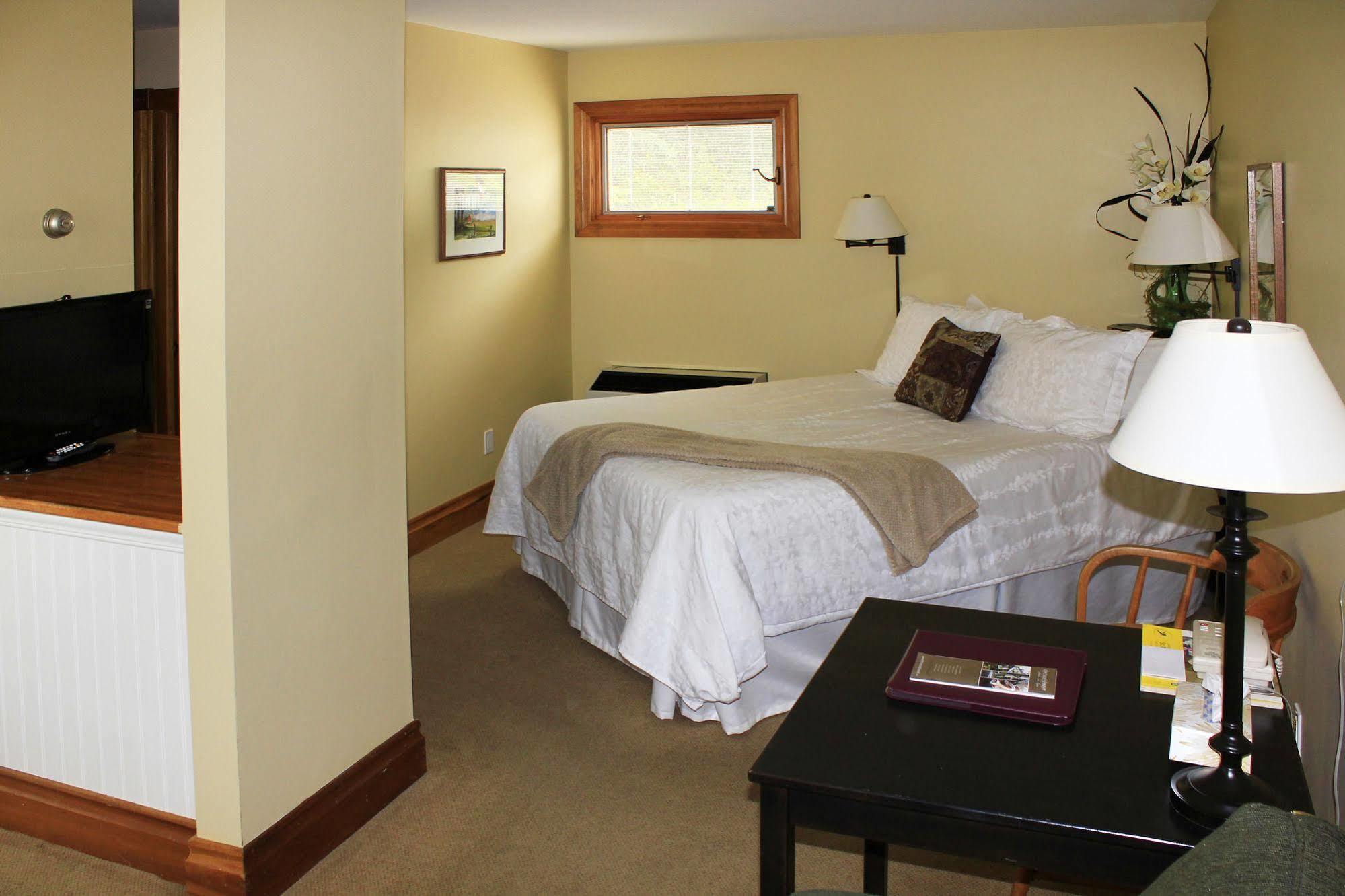 Kettle Creek Inn Port Stanley Exteriér fotografie